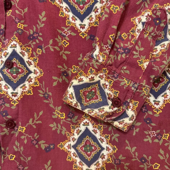 Vintage Hastings & Smith Made in Hong Kong Floral Button Up - Picture 2 of 3
